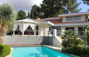 Villa Sérénit�� 4 étoiles sans vis à vis 4ch8p près dune du Pilat Clim piscine